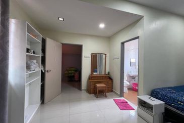 Taman Tasik Semenyih (Lake Residence)