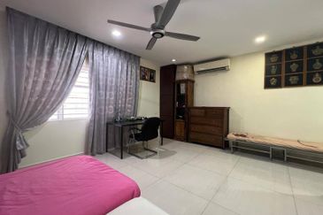 Taman Tasik Semenyih (Lake Residence)