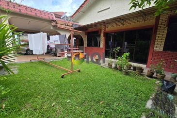 KAMPUNG HIJRAH