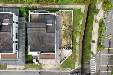 Bandar Tropicana Aman