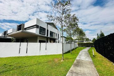 Bandar Tropicana Aman