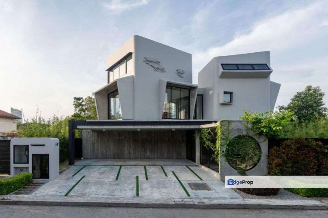 Kota Damansara, Petaling Jaya 2 Storey Bungalow For Sale BEAUTIFUL SPACIOUS, Selangor, Kota Damansara