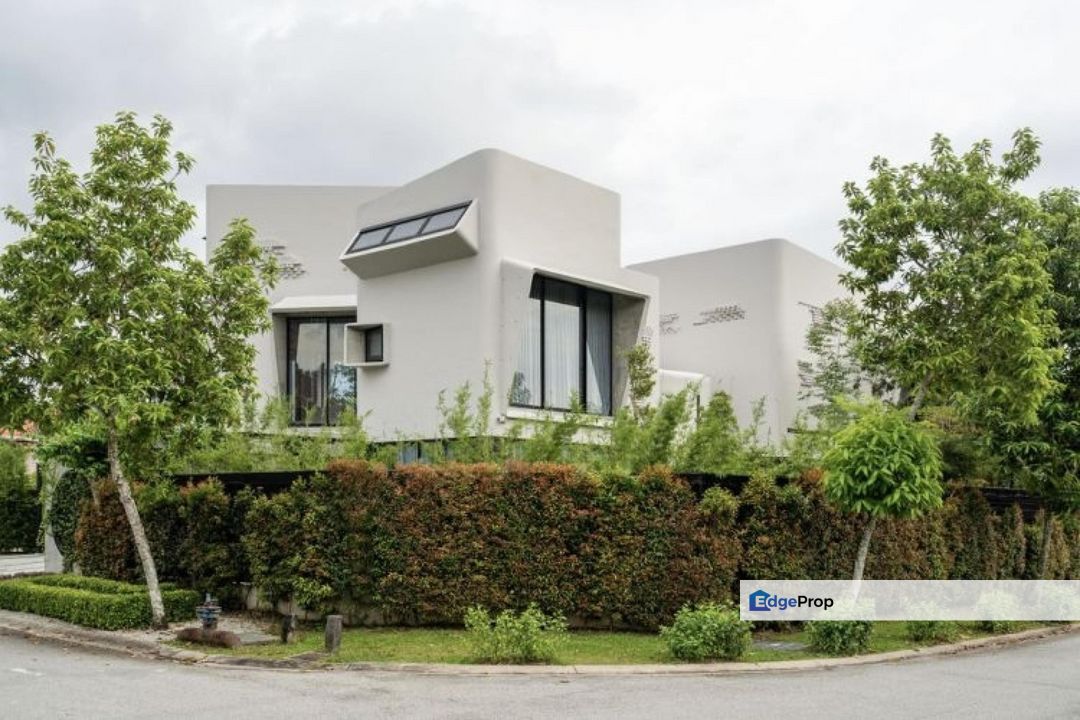 Kota Damansara, Petaling Jaya 2 Storey Bungalow For Sale BEAUTIFUL SPACIOUS, Selangor, Kota Damansara