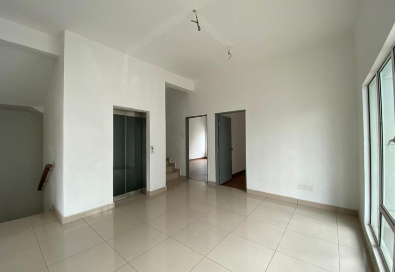 Taman Baiduri, Dengkil