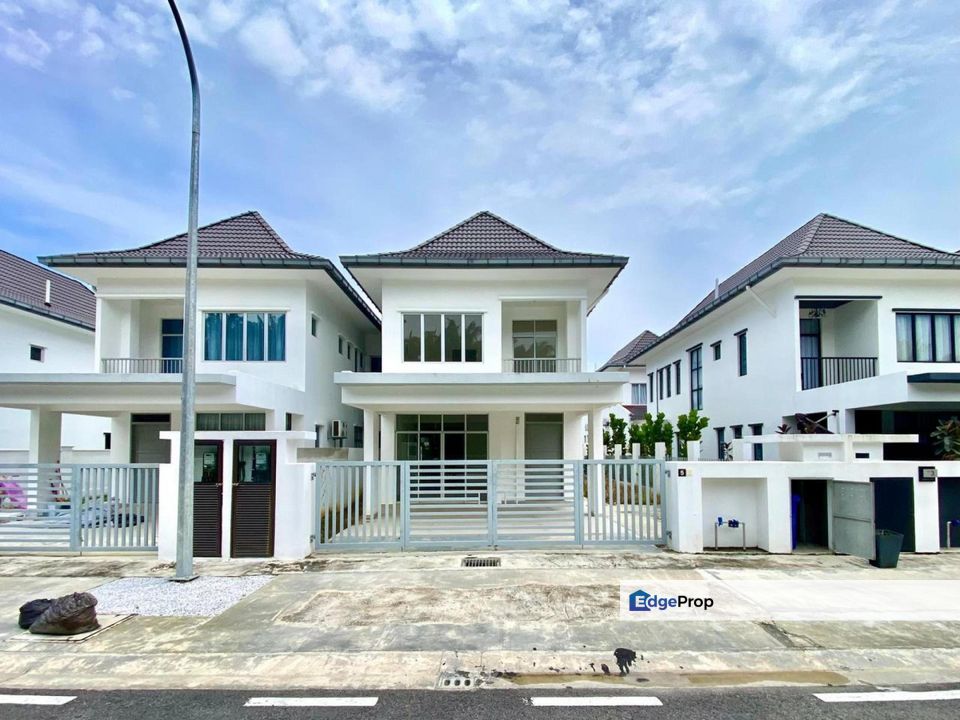 Laman Sutera, Seksyen U15, Shah Alam 2 Storey Semi D For Sale FACING OPEN, Selangor, Putra Heights
