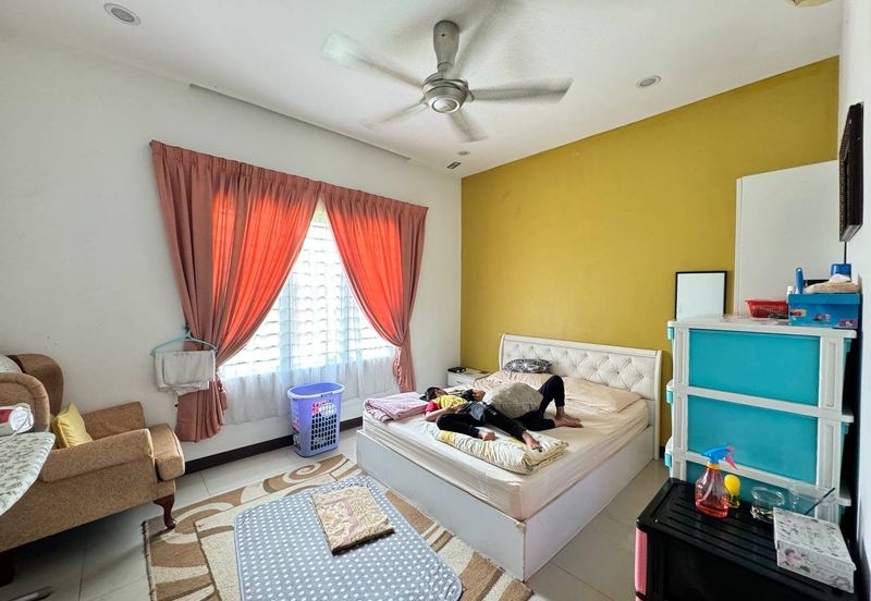 USJ Avenue @ USJ Heights