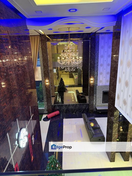 Bandar Kinrara, Puchong, Selangor 2.5 Storey Bungalow For Sale END LOT, Selangor, Puchong