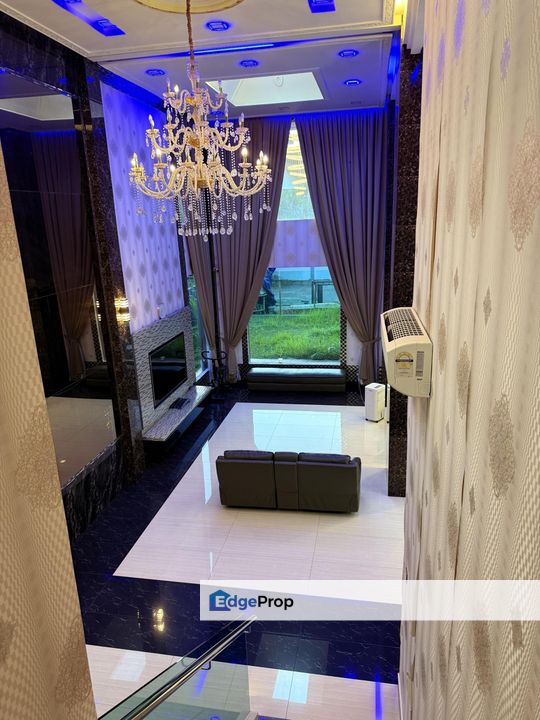 Bandar Kinrara, Puchong, Selangor 2.5 Storey Bungalow For Sale END LOT, Selangor, Puchong