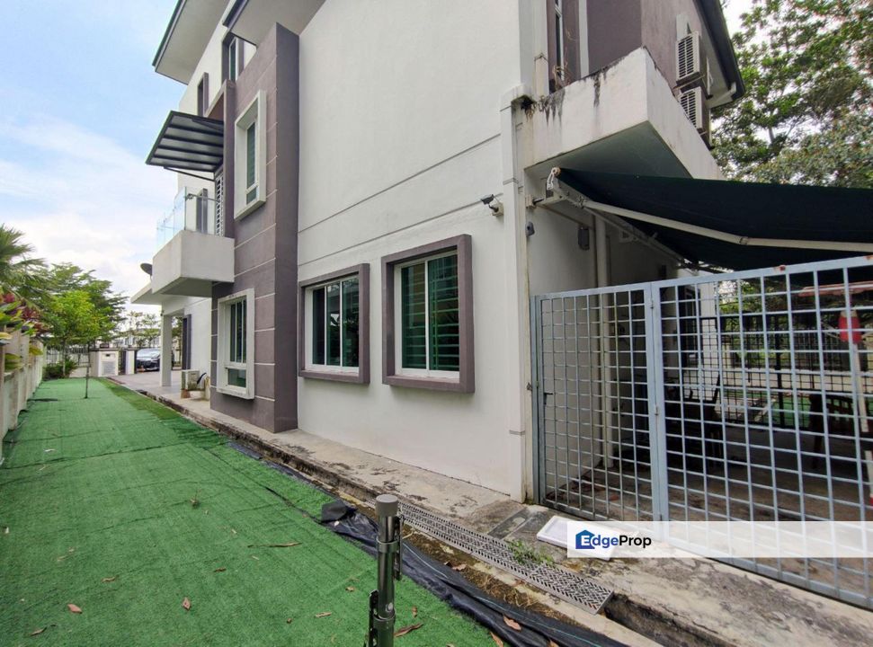 Taman Taming Mutiara 3, Bandar Sungai Long 3 Storey Bungalow For Sale RENOVATED, Selangor, Kajang