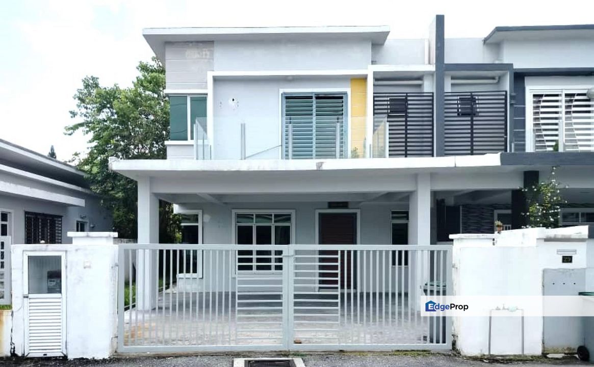 D'Palma, Sikamat, Seremban 2 Storey Semi D For Sale GOOD CONDITION, Negeri Sembilan, Seremban