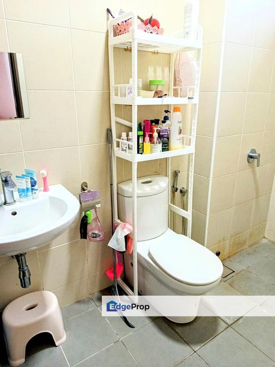 Myra Saujana, Sungai Merab, Dengkil 2 Storey Terrace For Sale  END LOT, Selangor, Dengkil