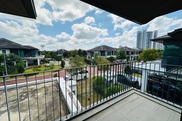 Vittaria, Setia Eco Glades