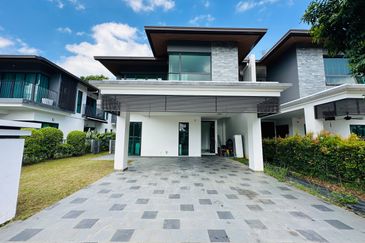 Vittaria, Setia Eco Glades