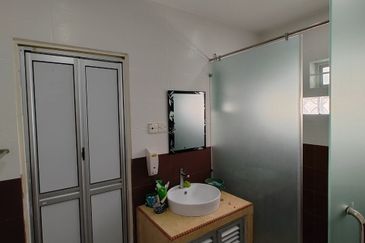 Seksyen 13, Shah Alam