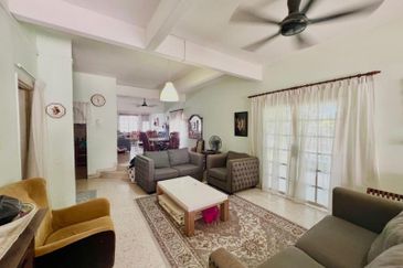 Ulu Klang, Selangor Double Storey Terrace For Sale CORNER LOT BELOW MARKET