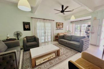 Ulu Klang, Selangor Double Storey Terrace For Sale CORNER LOT BELOW MARKET