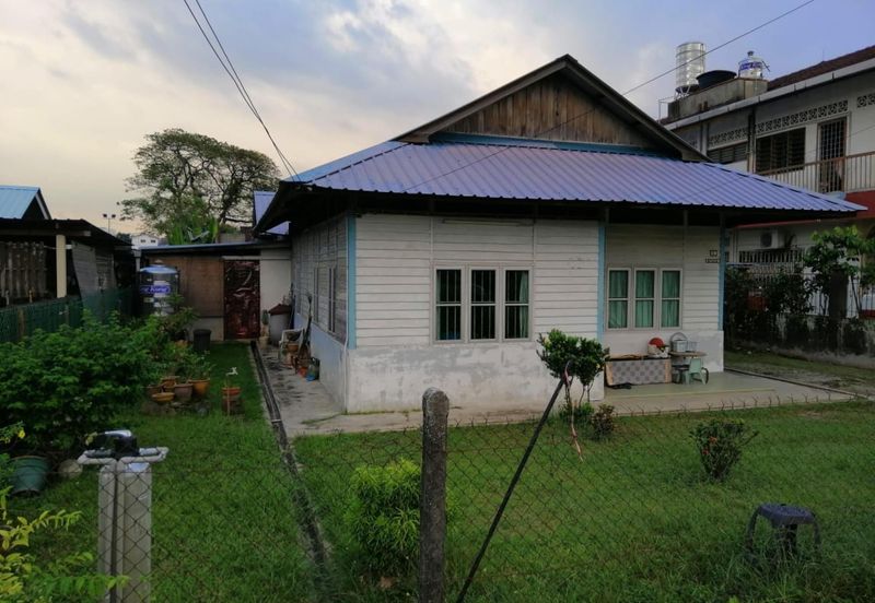 PJ Old Town, Petaling Jaya Single Storey Bungalow For Sale STRAETGIC LOCATION