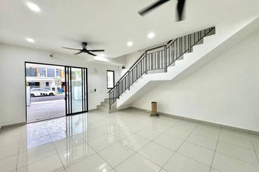 Robin @ Bandar Rimbayu