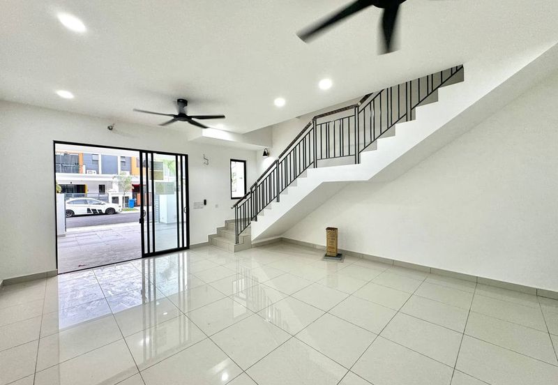 Robin @ Bandar Rimbayu