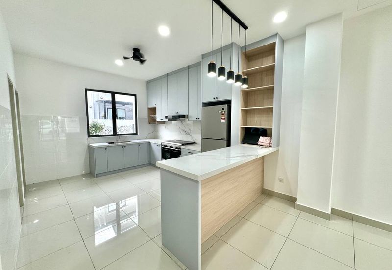 Robin @ Bandar Rimbayu