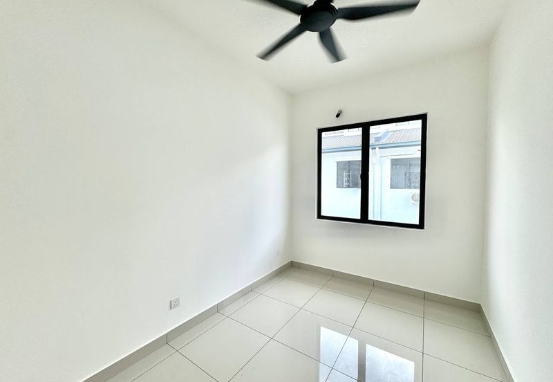 Robin @ Bandar Rimbayu