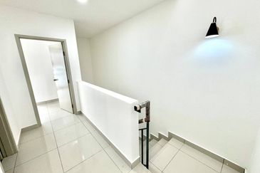 Robin @ Bandar Rimbayu