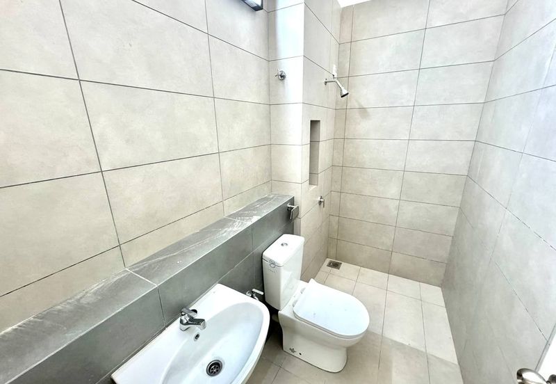 Robin @ Bandar Rimbayu