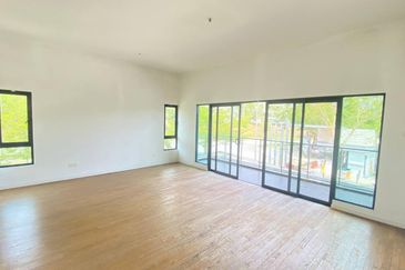 Cahaya SPK, Seksyen U9