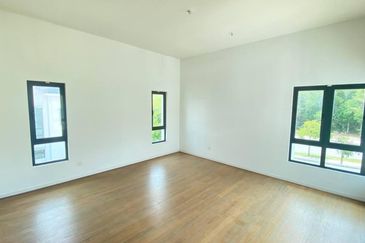 Cahaya SPK, Seksyen U9