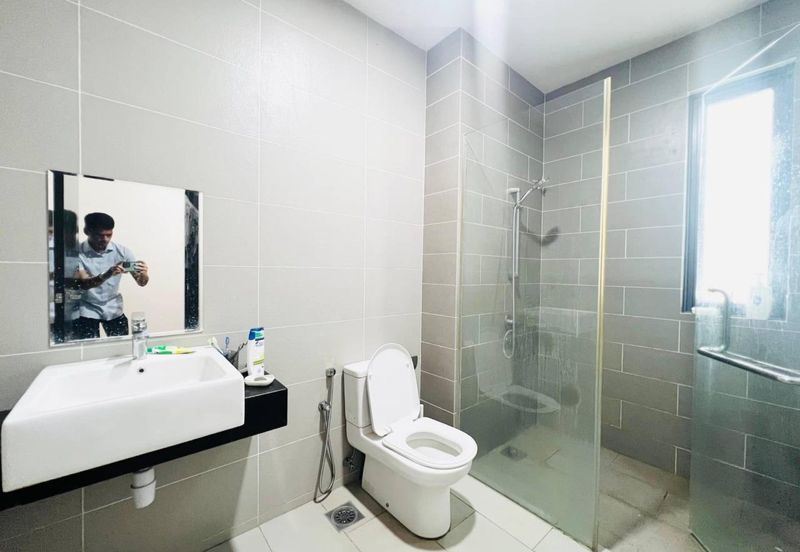 Augusta Residence, Presint 12