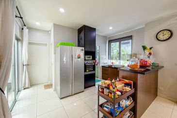 Parkfield Residences, Tropicana Heights