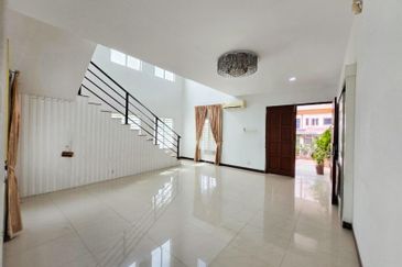 USJ Avenue @ USJ Heights