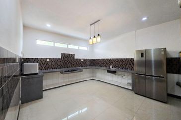 USJ Avenue @ USJ Heights