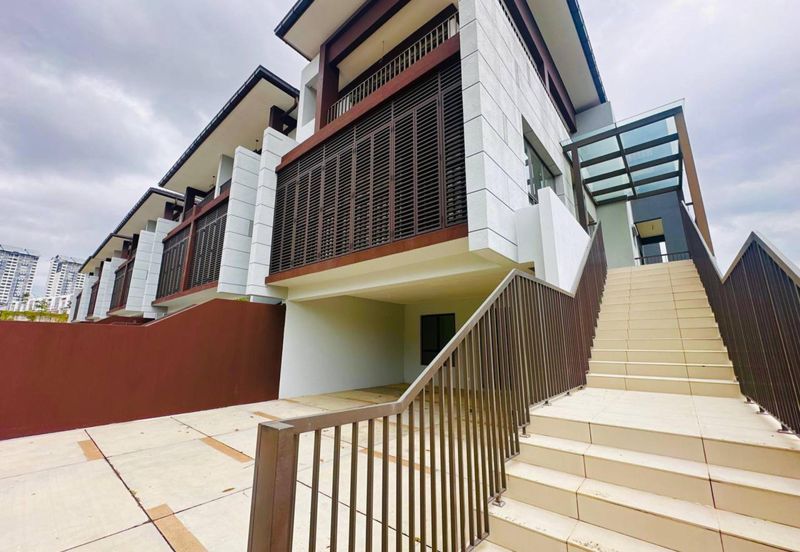 The Mulia Residence, Cyberjaya 3 Storey Terrace For Sale END LOT