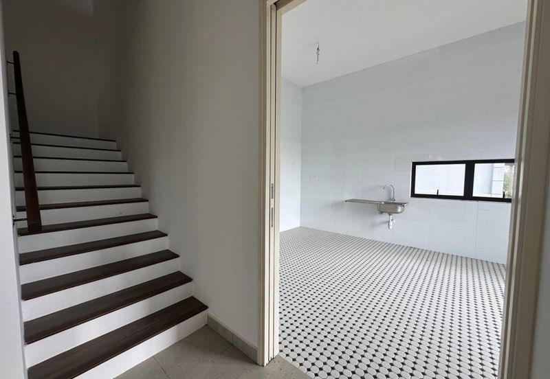 The Mulia Residence, Cyberjaya 3 Storey Terrace For Sale END LOT