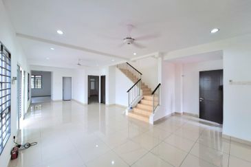 Taman Jenderam Damai