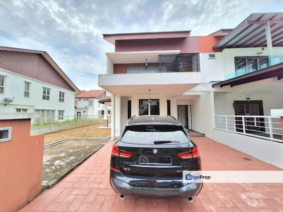 Taman Jenderam Damai, Dengkil 2 Storey Semi D For Sale RENOVATED SPACIOUS, Selangor, Dengkil