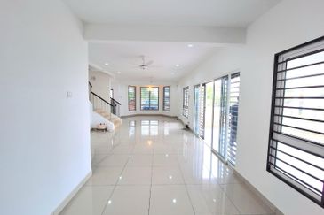 Taman Jenderam Damai