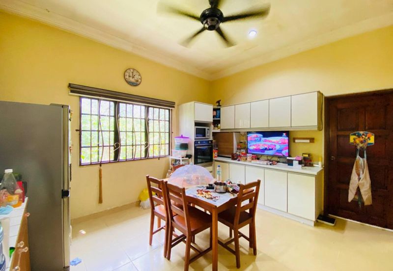 Kampung Abu Bakar Baginda