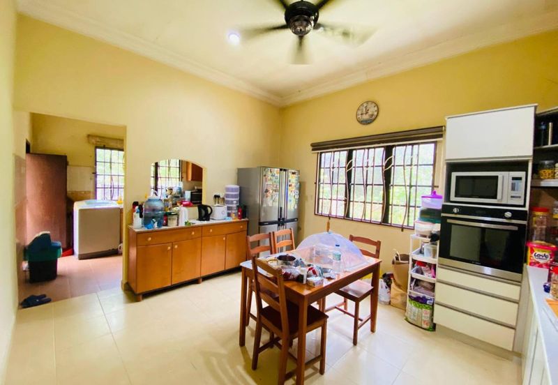 Kampung Abu Bakar Baginda