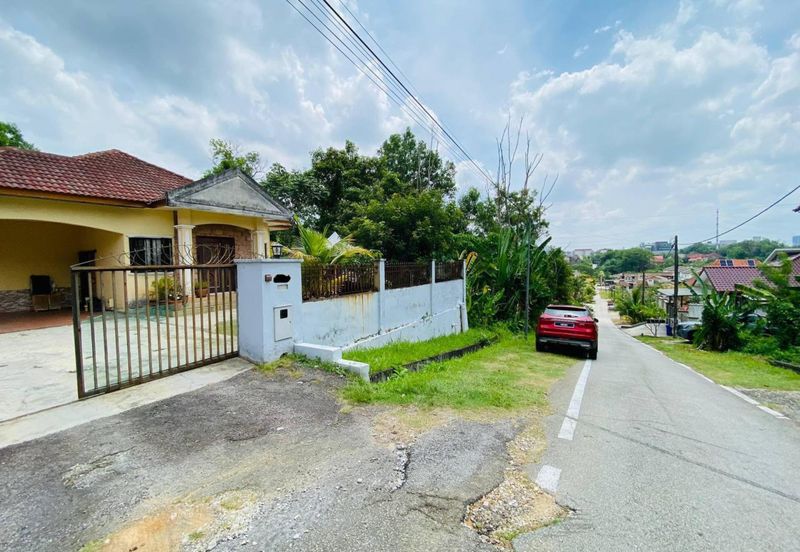 Kampung Abu Bakar Baginda