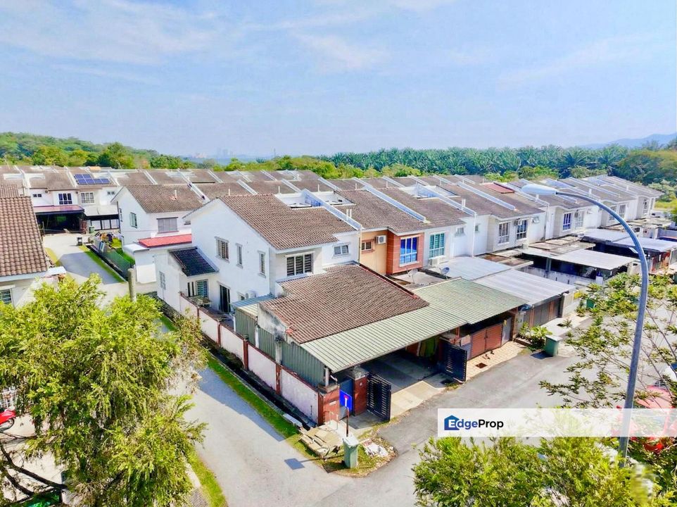Idalia Timur, Bandar Baru Enstek, Nilai 2 Storey Terrace For Sale END LOT, Negeri Sembilan, Labu