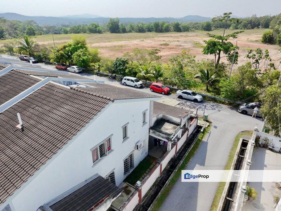 Idalia Timur, Bandar Baru Enstek, Nilai 2 Storey Terrace For Sale END LOT, Negeri Sembilan, Labu