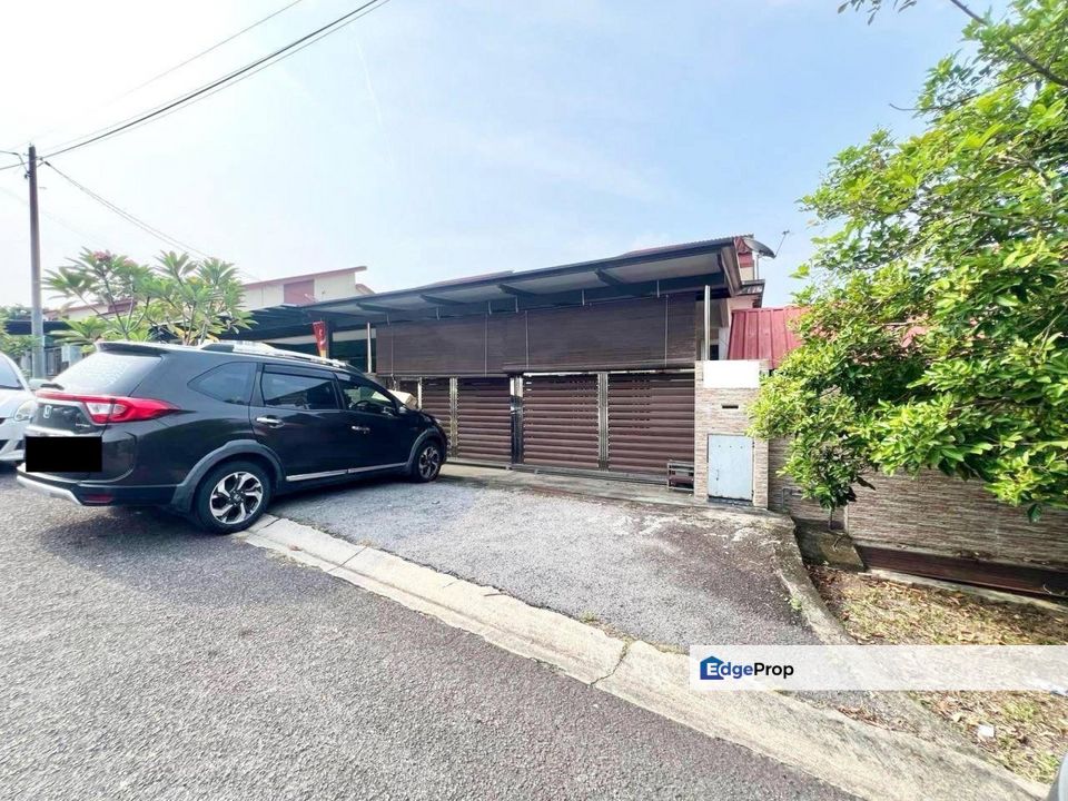 Salak Tinggi, Sepang 1 Storey Semi D For Sale RENOVATED FULLY FURNISHED, Selangor, Sepang