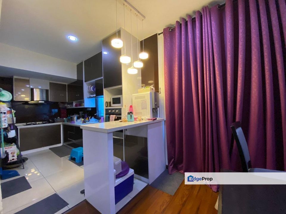 Taman Desiran Bayu, Puchong 2 Storey Semi D Cluster For Sale RENOVATED, Selangor, Puchong