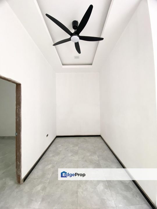 Taman Jalan Puteri Payong, Terengganu 1 Storey Semi D For Sale BELOW MARKET, Terengganu, Marang