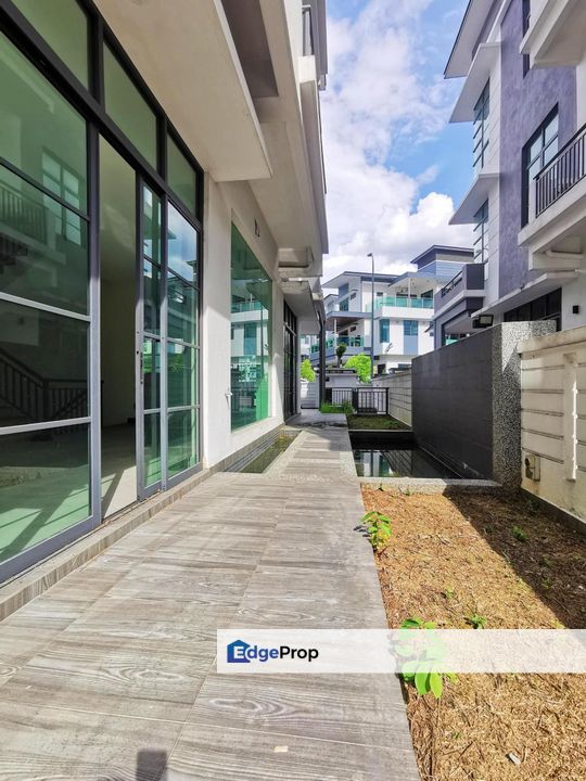 Blue Sky Residence, Selayang Heights, Selayang 3.5 Storey Semi D For Sale SPACIOUS, Selangor, Selayang