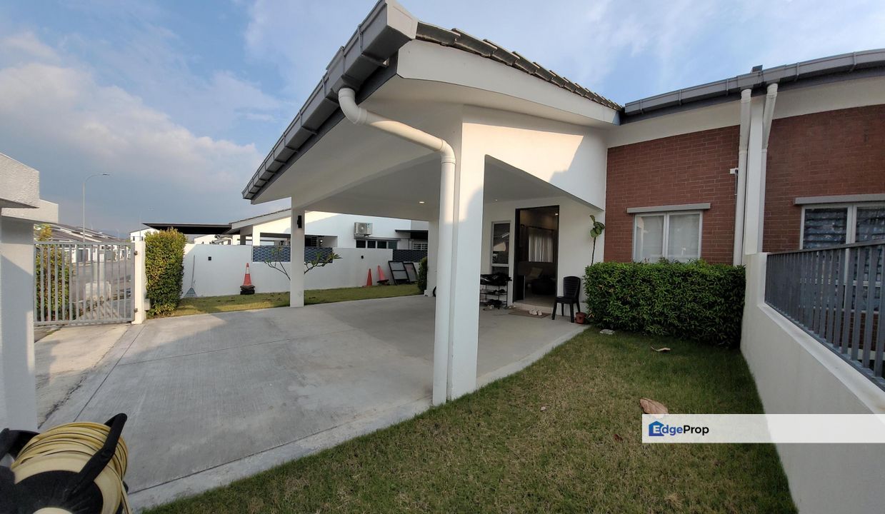 Taman Erama, Iringan Bayu, Seremban 1 Storey Semi D For Sale STRATEGIC LOCATION, Negeri Sembilan, Seremban