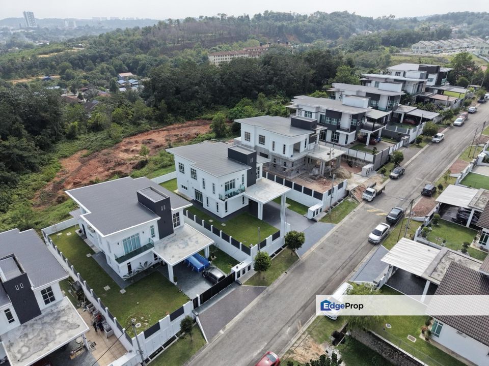 Sungai Merab, Bangi Double Storey Bungalow For Sale STRATEGIC LOCATTION, Selangor, Bangi