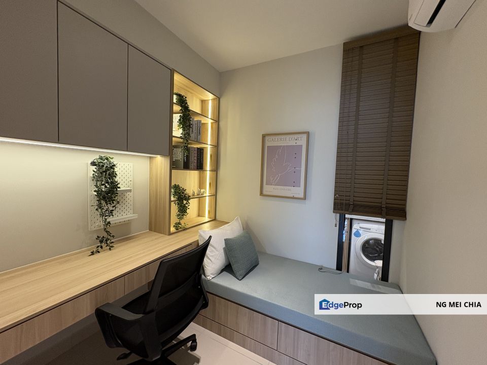 Latest Freehold serviced apartment, 500m to LRT & LRT stations, excellent location and practical layout, Selangor, Shah Alam